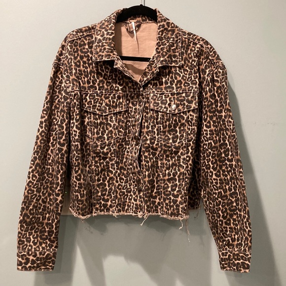 Free People Cheetah Print Denim Jacket Size M - Picture 5 of 13